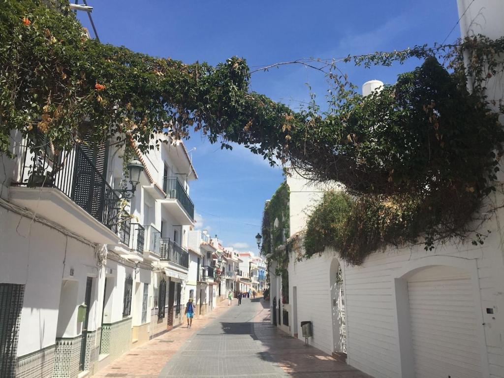 Edificio Verdemar - Stunning 1 Bed Apartment With Pool & Sea Views Nerja Buitenkant foto