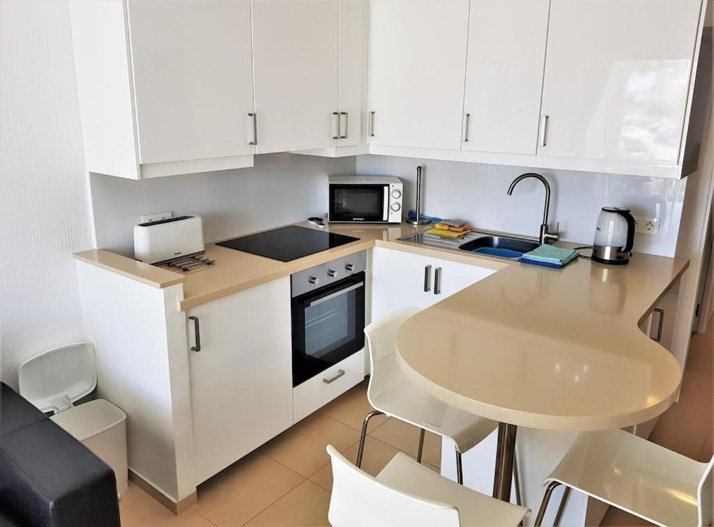 Edificio Verdemar - Stunning 1 Bed Apartment With Pool & Sea Views Nerja Buitenkant foto